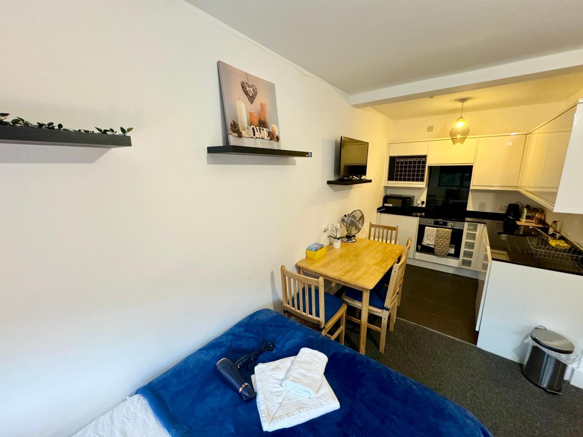 Cosmopolitan Comfort Private Bedrooms In Euston 106 London Luaran gambar